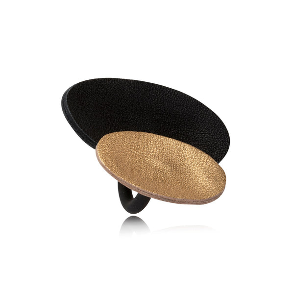 Pebbles Leather Ring 7pm