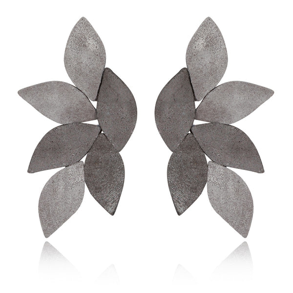 Leather Flowers Sculpted Earrings 7pm