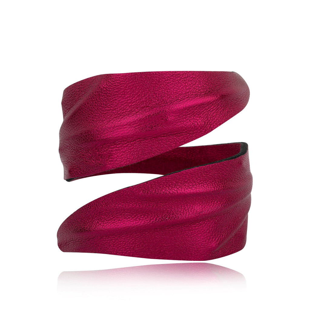 Leather Bracelet Black Swan