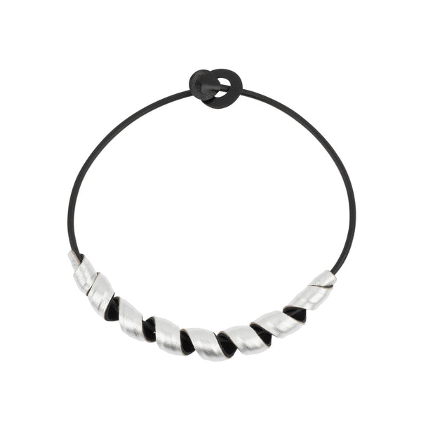 Taz Leather Neacklace 7pm