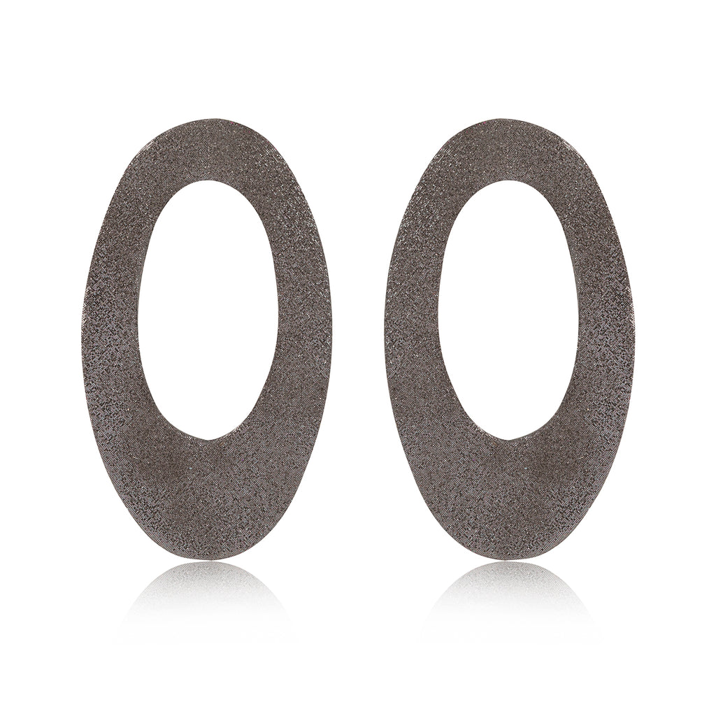 Oval earrings